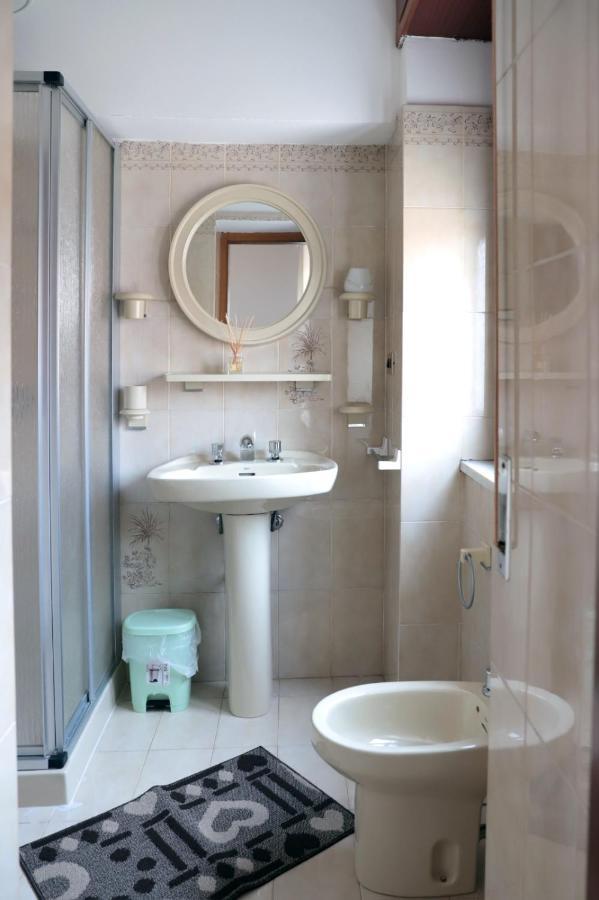 B&B La Casa Dei Fiori Amorosi Kültér fotó